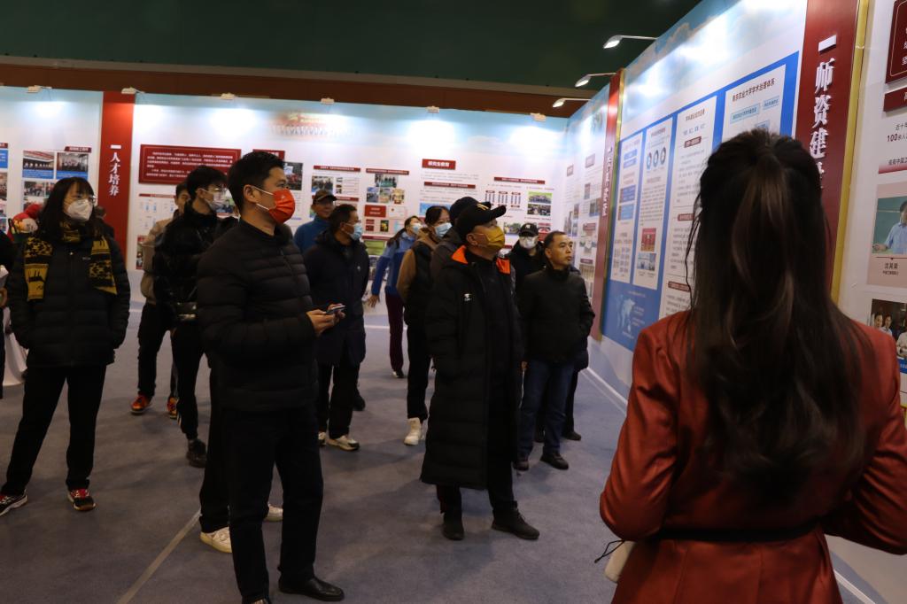 探球体育超级联赛图片