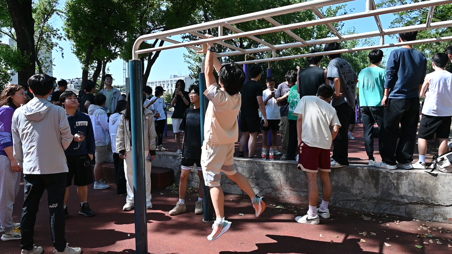 探球体育备用网址