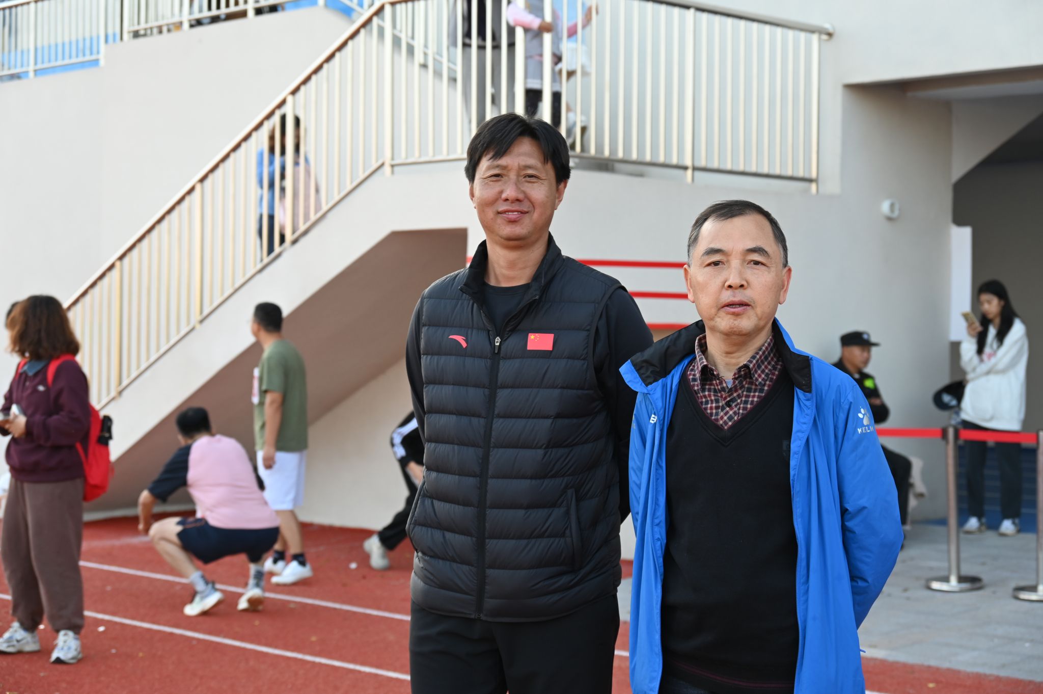 探球体育直播