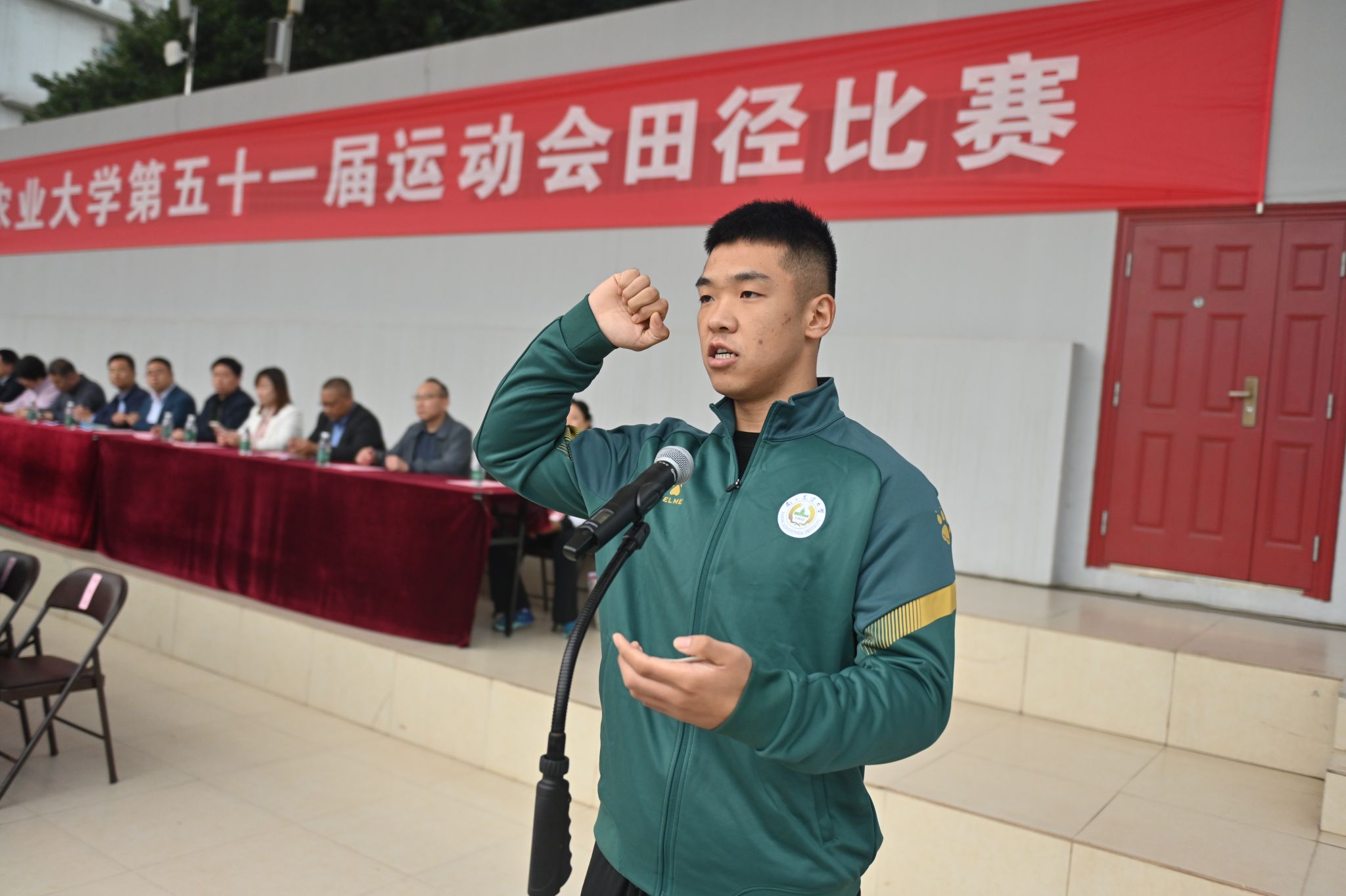 探球体育指定通道图片