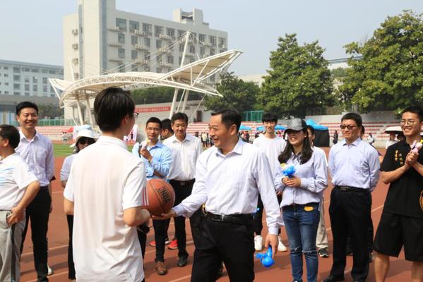 探球体育指定通道图片
