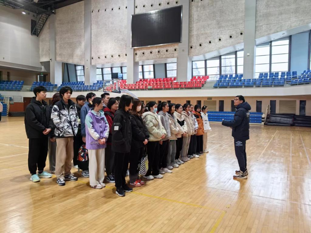 探球体育指定通道