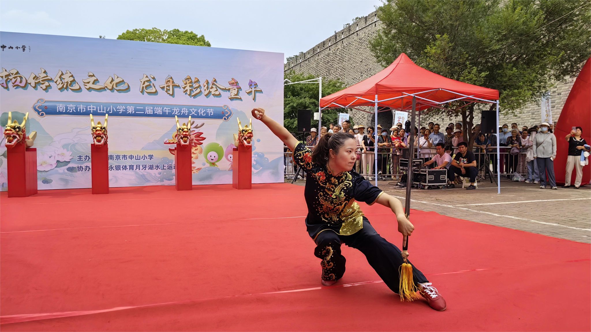 探球体育指定入口图片